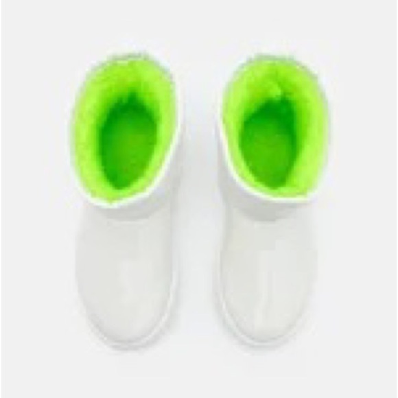 CHIARA Ferragni Logo Patch White Vinyl and Plush Lined Ankle Booties Size 39 - Picture 5 of 16